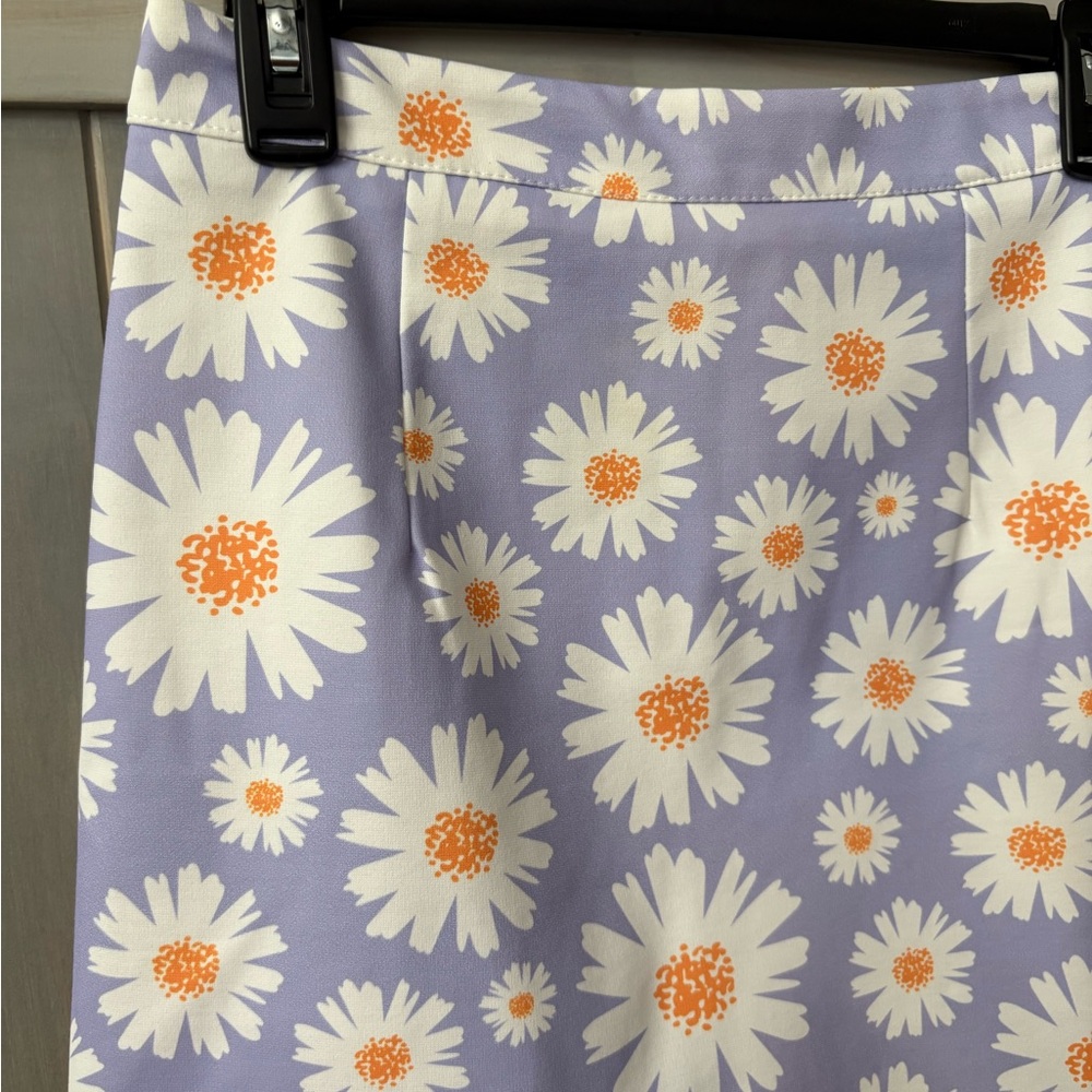 Lilac Daisy Print Mini Skirt - Picture 2 of 7